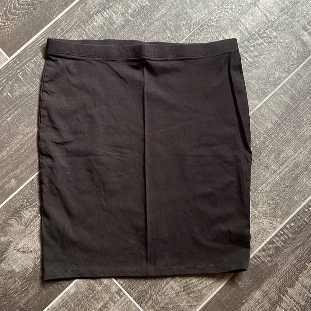 H&M basic black cotton skirt